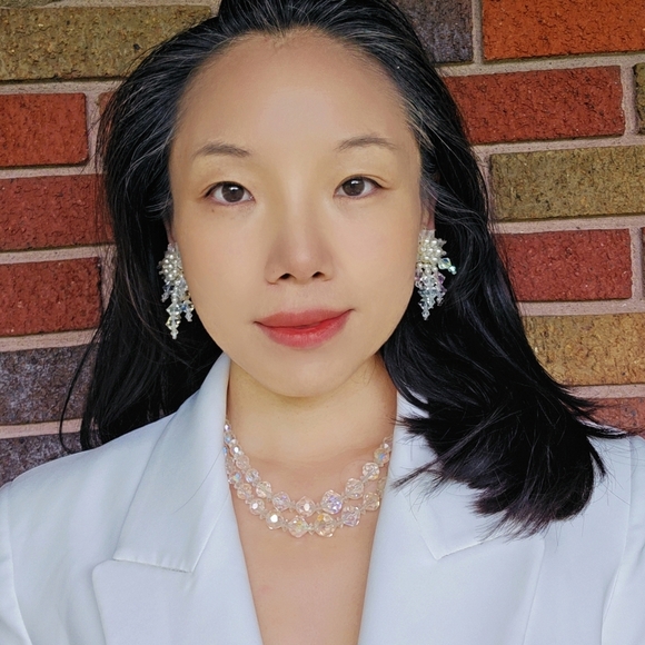 Vintage Crystal Necklace and Crystal Fuax Pearl Earrings Jewelry Set - Picture 7 of 17